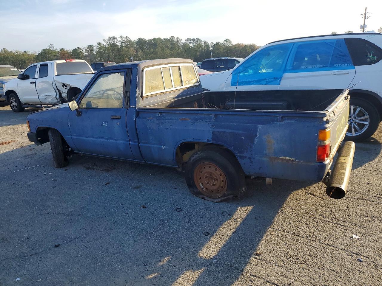 1984 Toyota Pickup Base