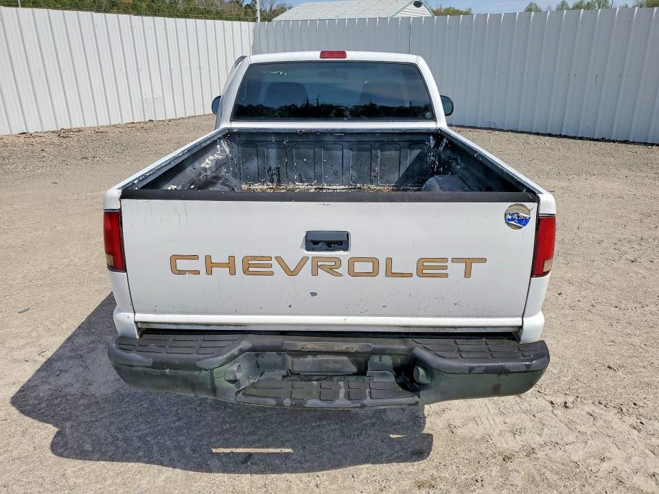 2001 Chevrolet S Truck S10