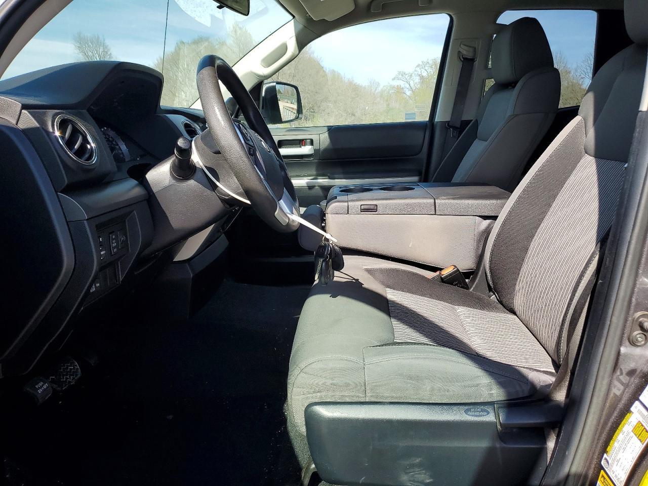 2015 Toyota Tundra SR5