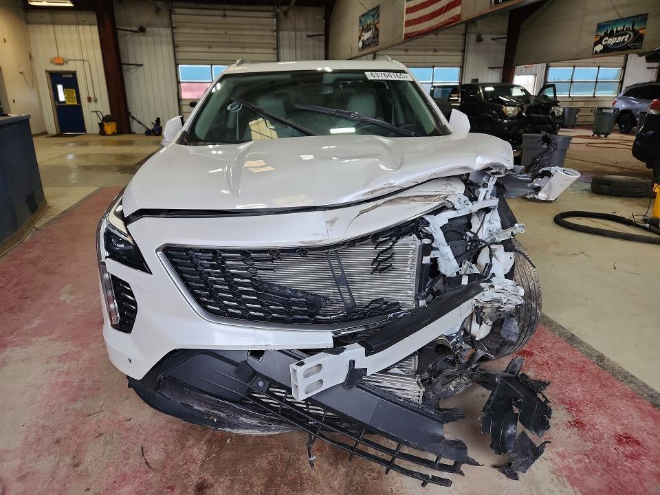 2021 Cadillac XT4 Premium Luxury