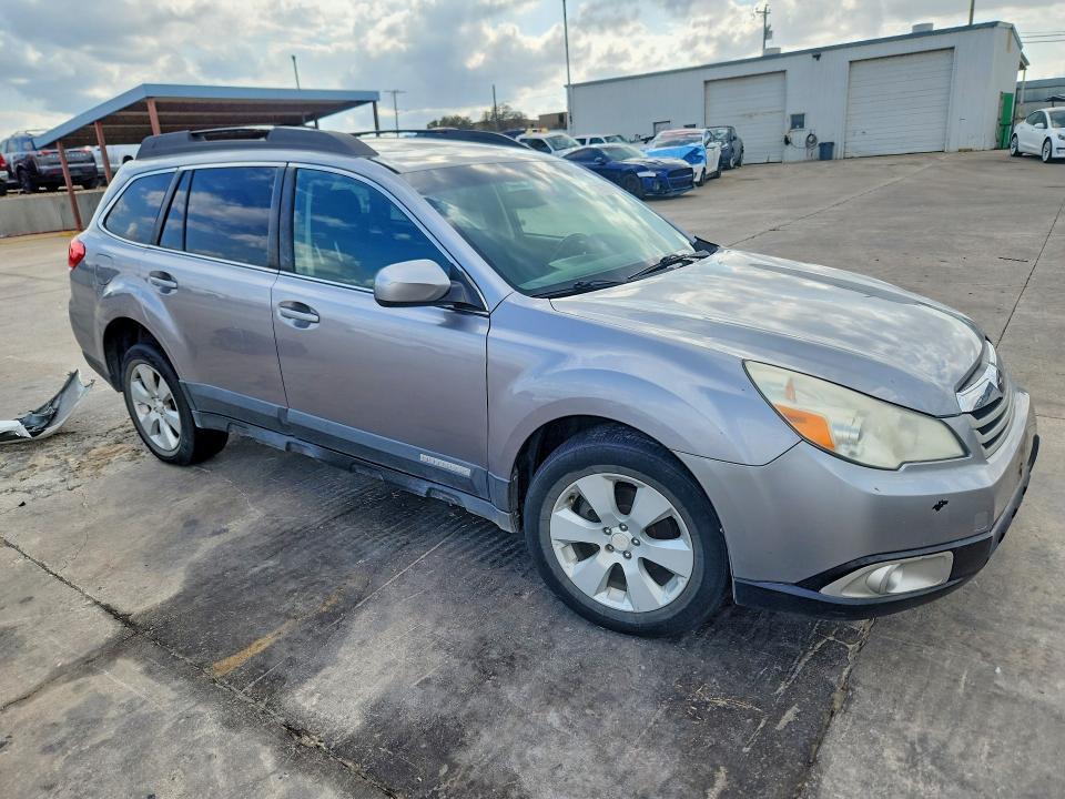 2010 Subaru Outback 2.5i Premium