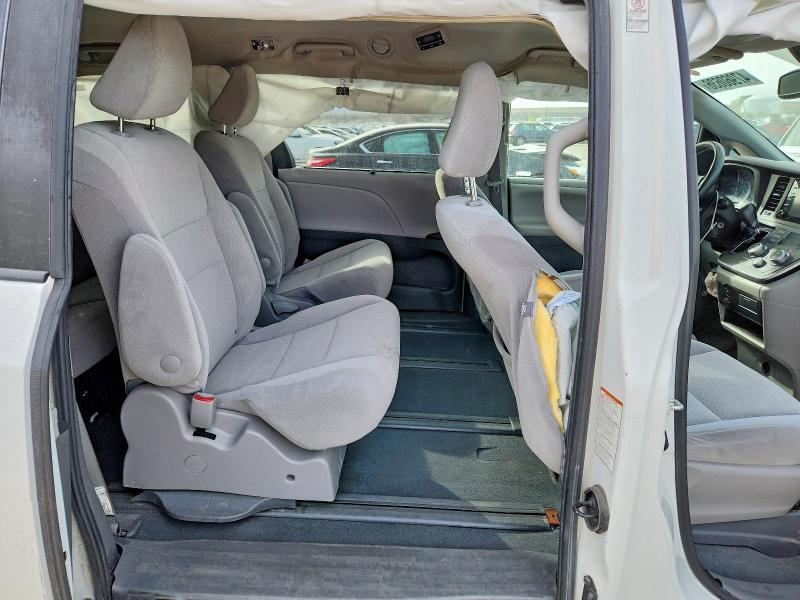 2020 Toyota Sienna le 7-passenger