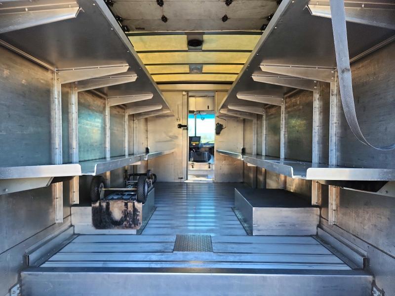 2021 Freightliner MT45G Chassis Delivery Truck