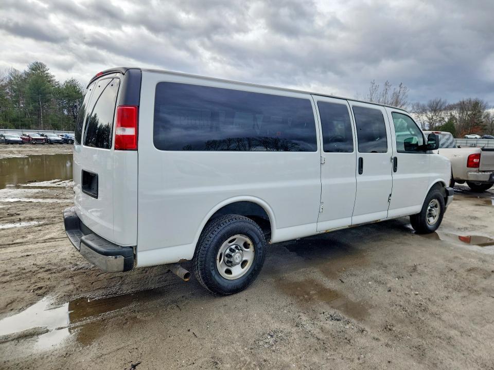 2017 Chevrolet Express G3500 LT
