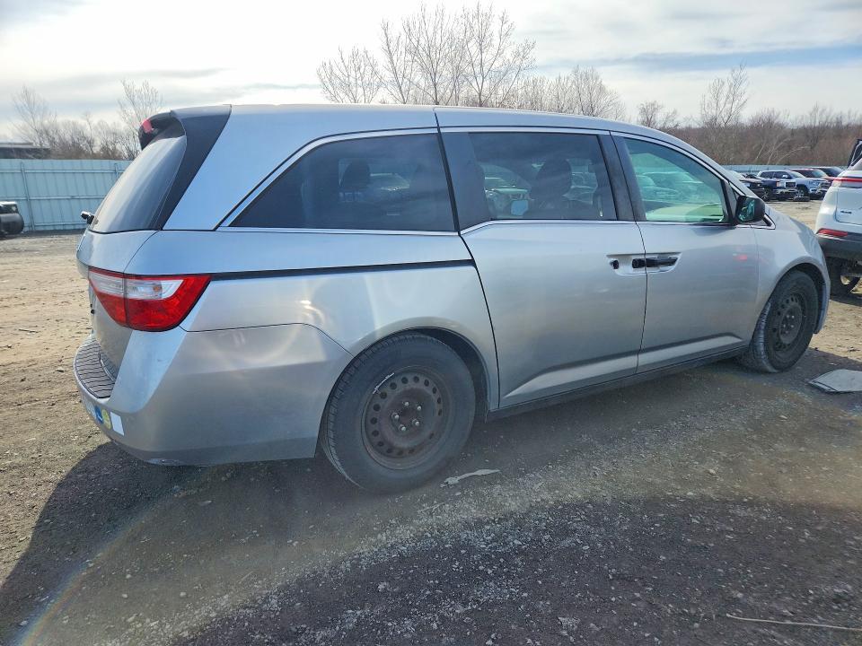 2013 Honda Odyssey lx
