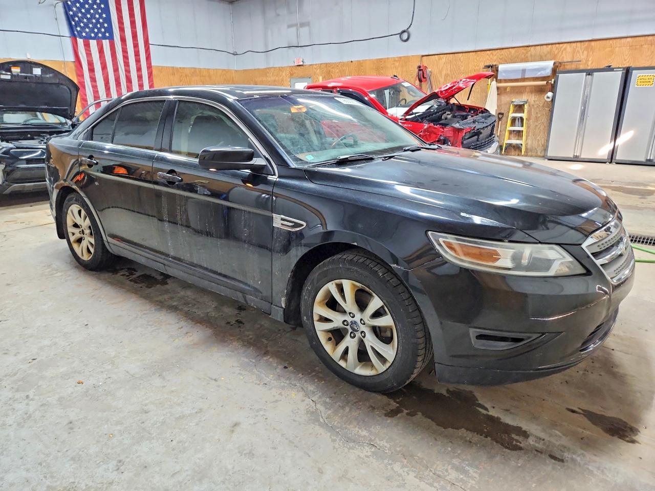 2011 Ford Taurus sel