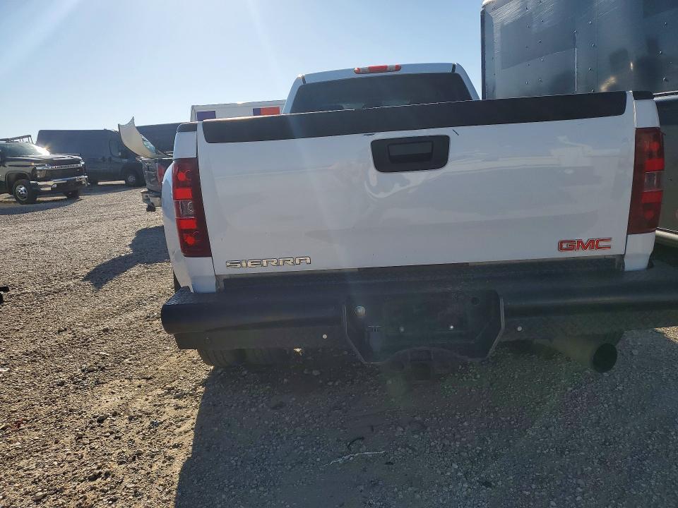 2011 Chevrolet Silverado K3500 LT