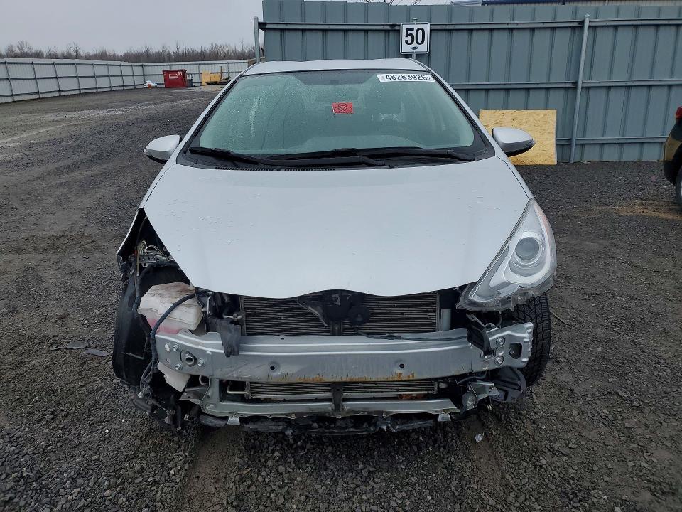 2016 Toyota Prius c one