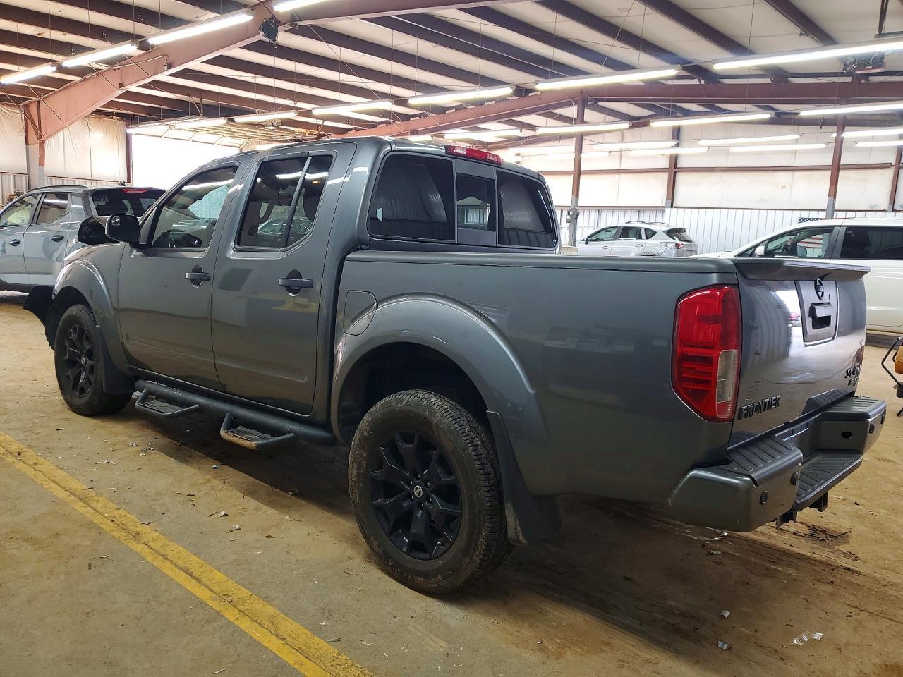 2020 Nissan Frontier SV