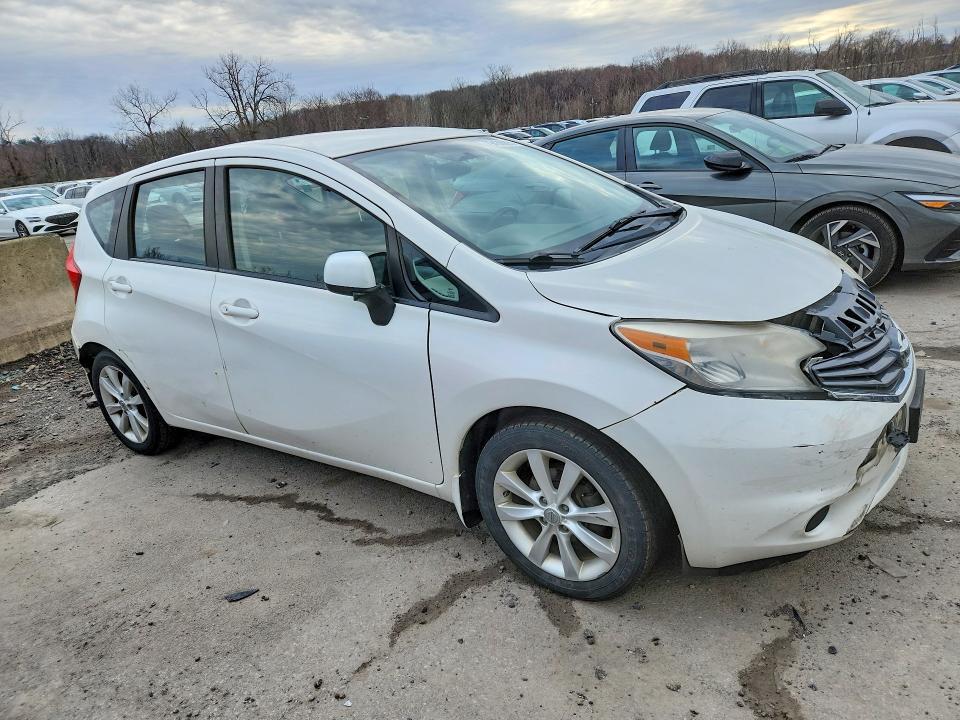 2014 Nissan Versa Note sv
