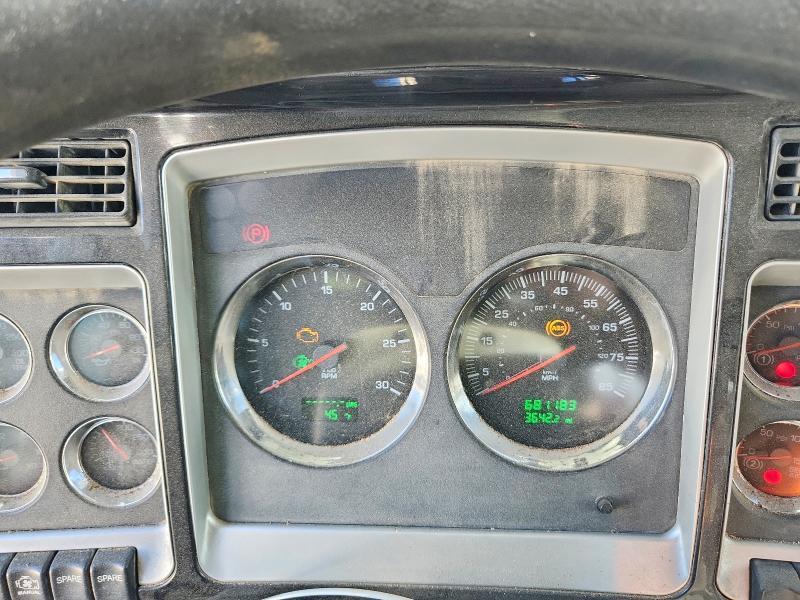 2006 Kenworth T880 Semi Truck