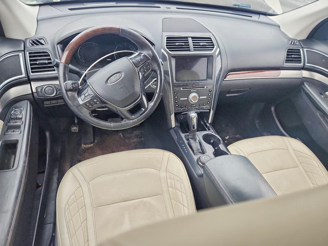 2017 Ford Explorer Platinum