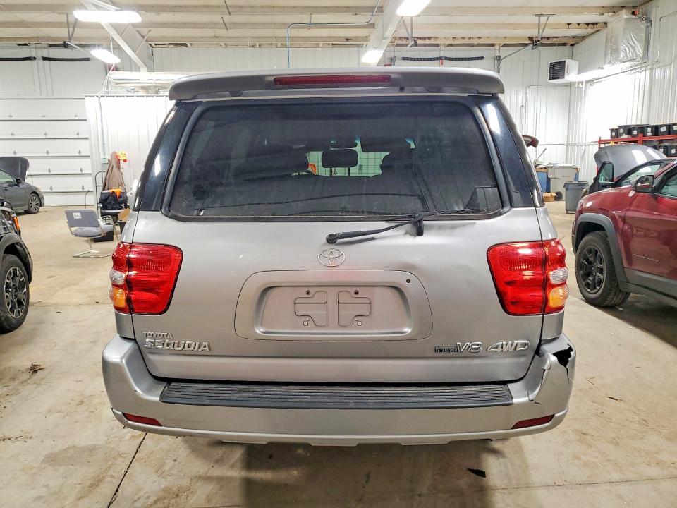 2003 Toyota Sequoia SR5