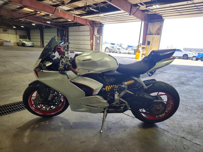 2021 Ducati Panigale V2