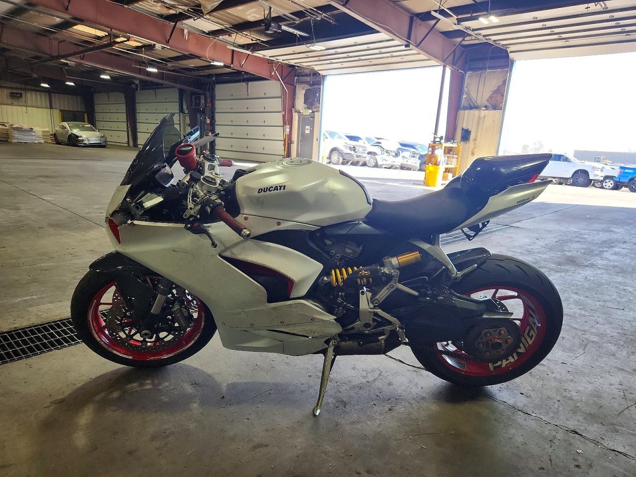 2021 Ducati Panigale V2