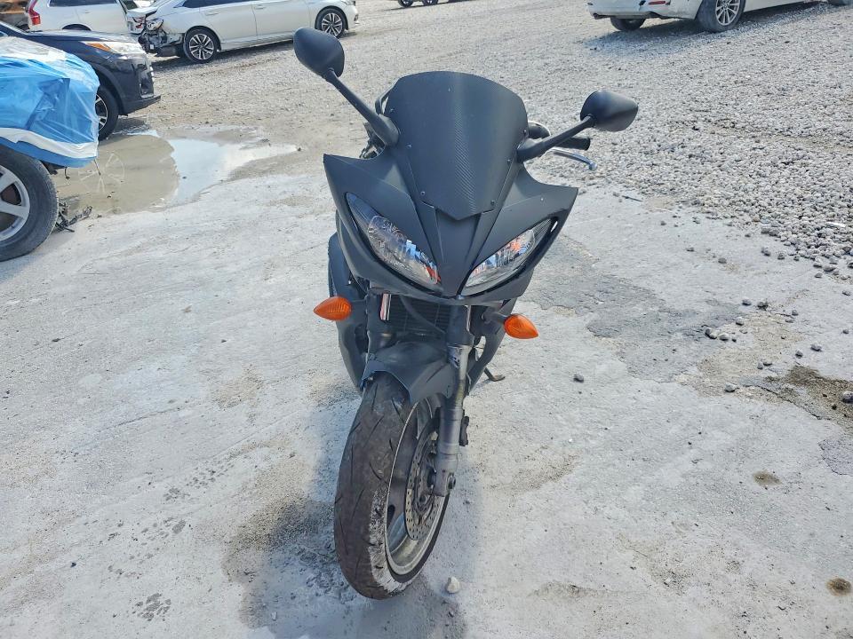 2004 Yamaha FZ6 S