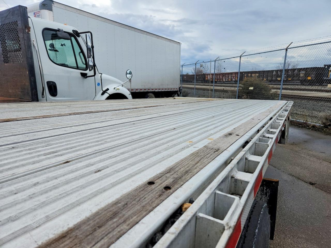 2020 Reitnouer Flatbed Trailer