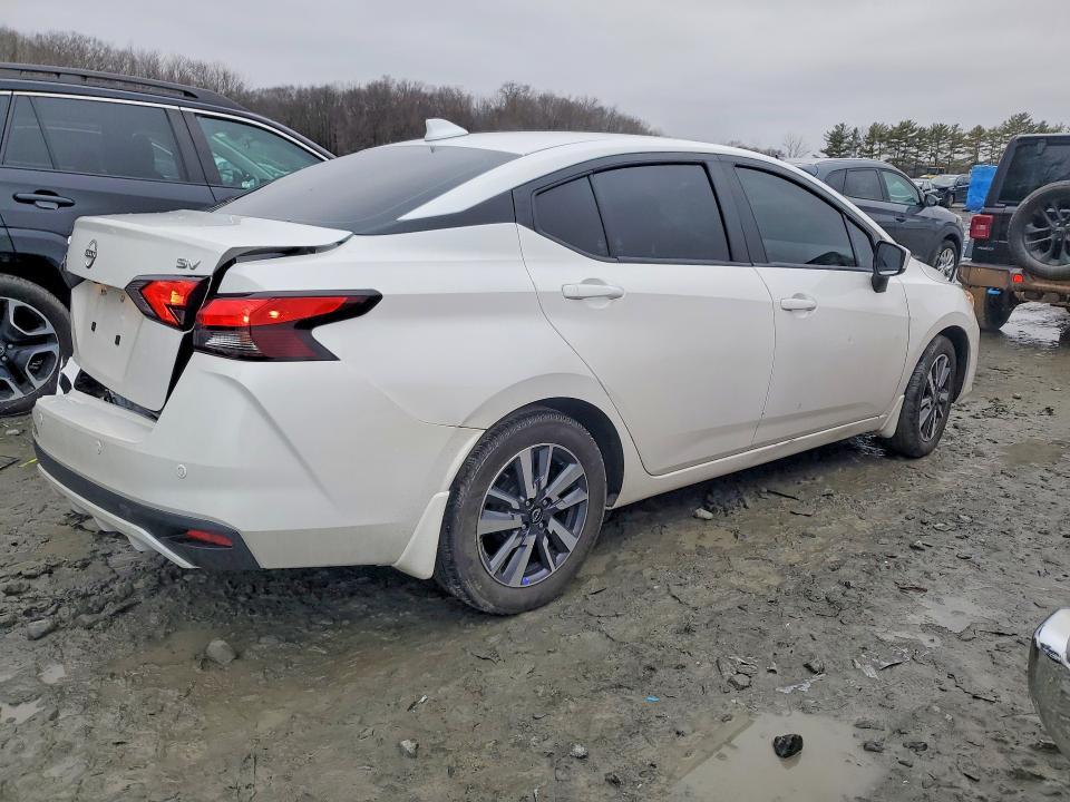 2024 Nissan Versa sv