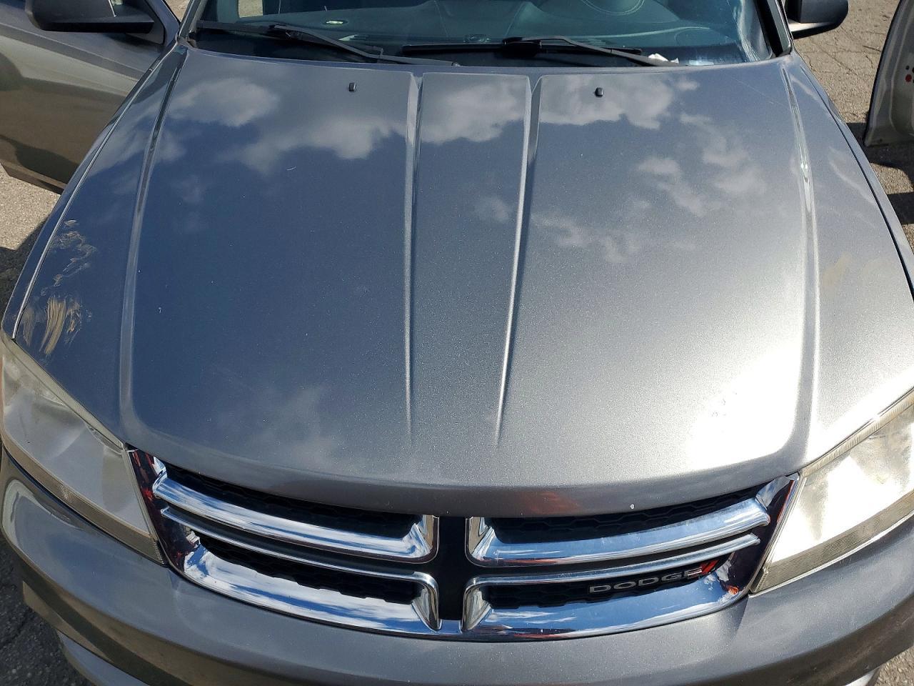 2013 Dodge Avenger se