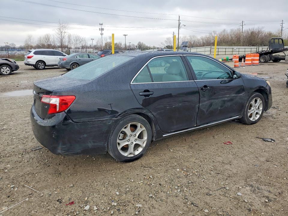 2014 Toyota Camry le