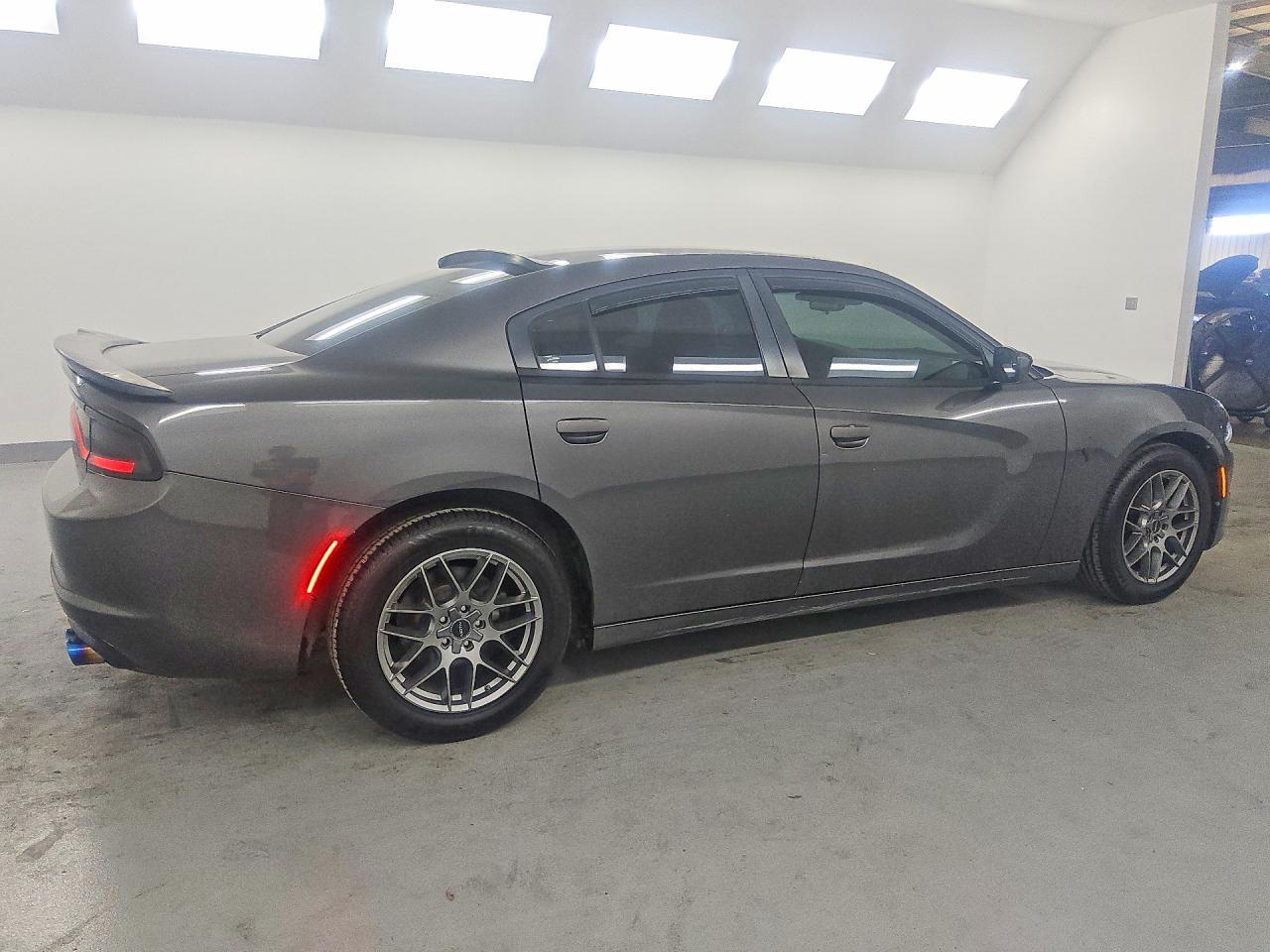 2016 Dodge Charger se