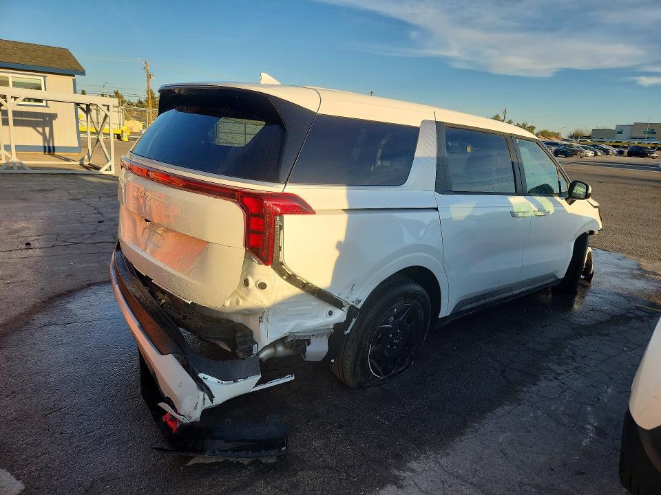 2026 KIA Carnival lxs