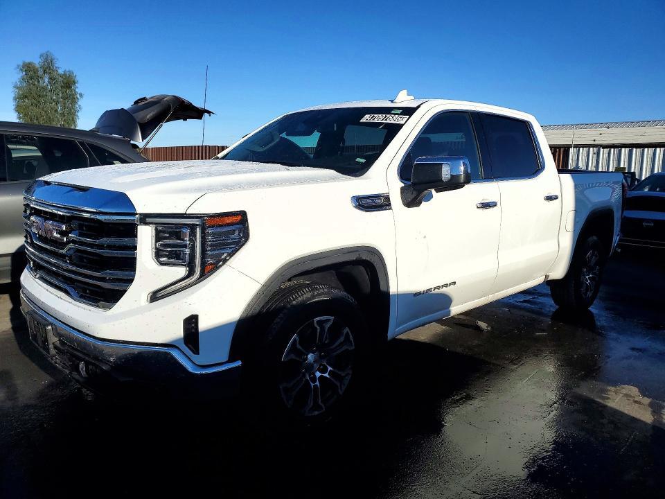 2025 GMC Sierra C1500 SLT