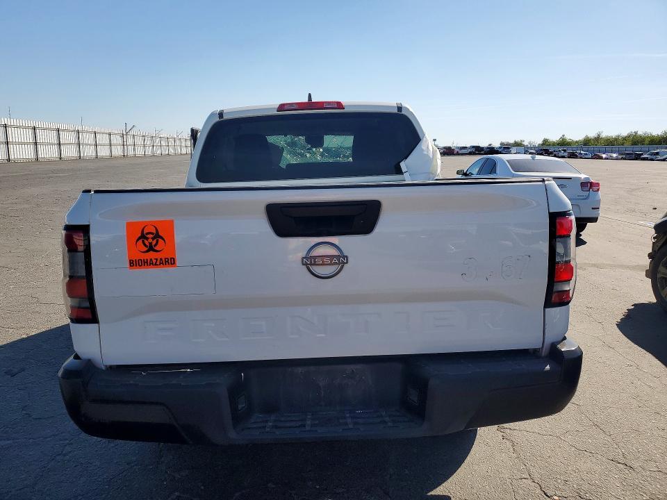 2022 Nissan Frontier S