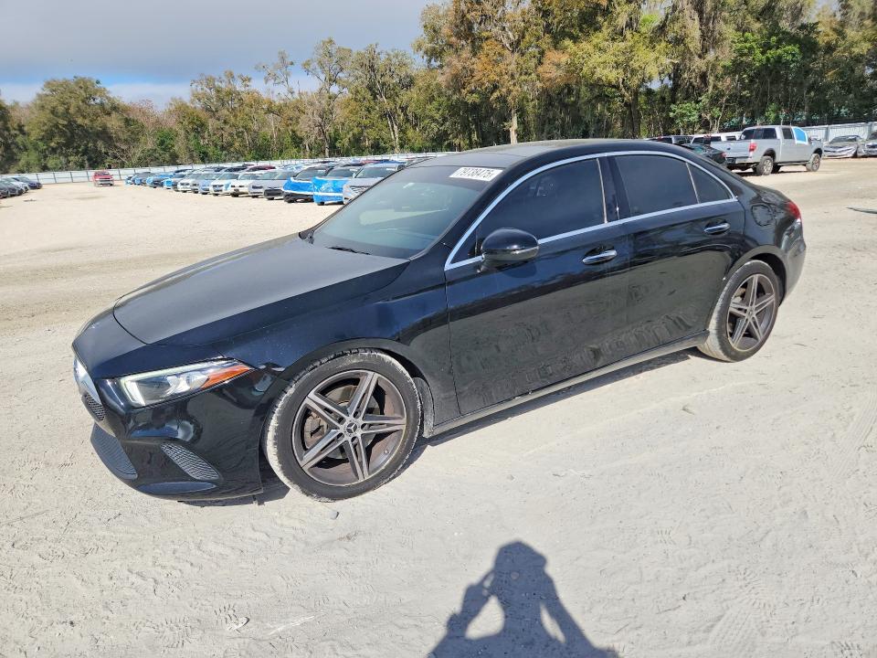 2019 Mercedes-Benz A 220