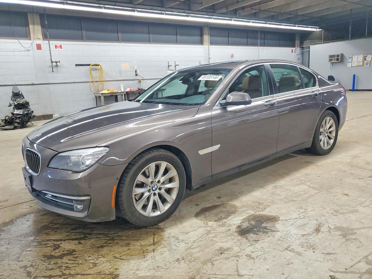 2014 BMW 740 i
