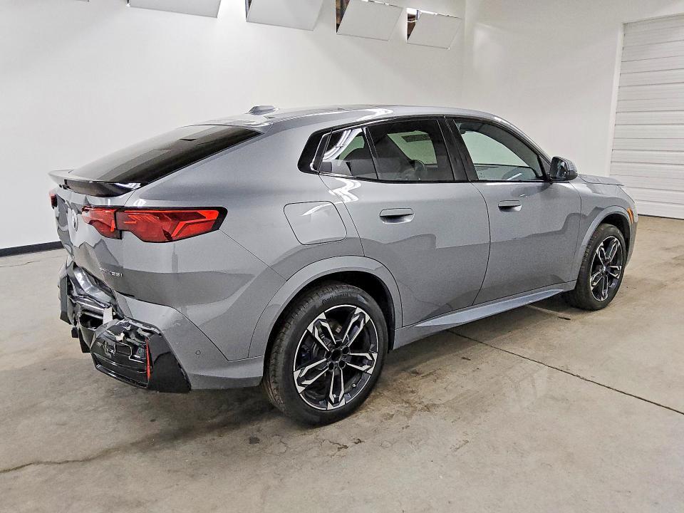 2026 BMW 2026 b m w x Series X2 4D suv 28I Xdrive Msport