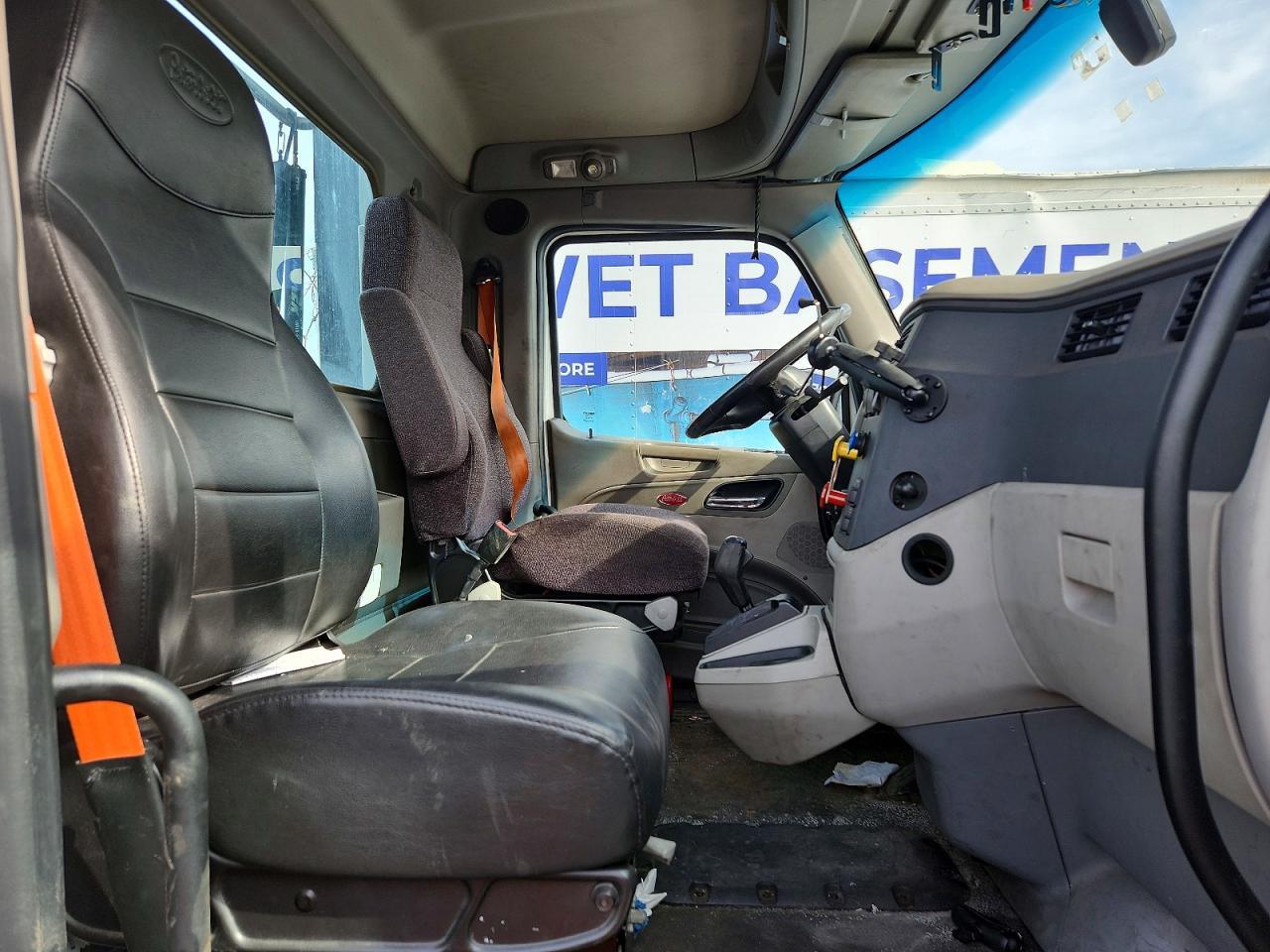 2018 Peterbilt 579 Semi Truck