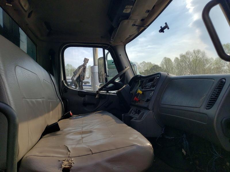 2005 Freightliner Business Class M2 Chipper Truck