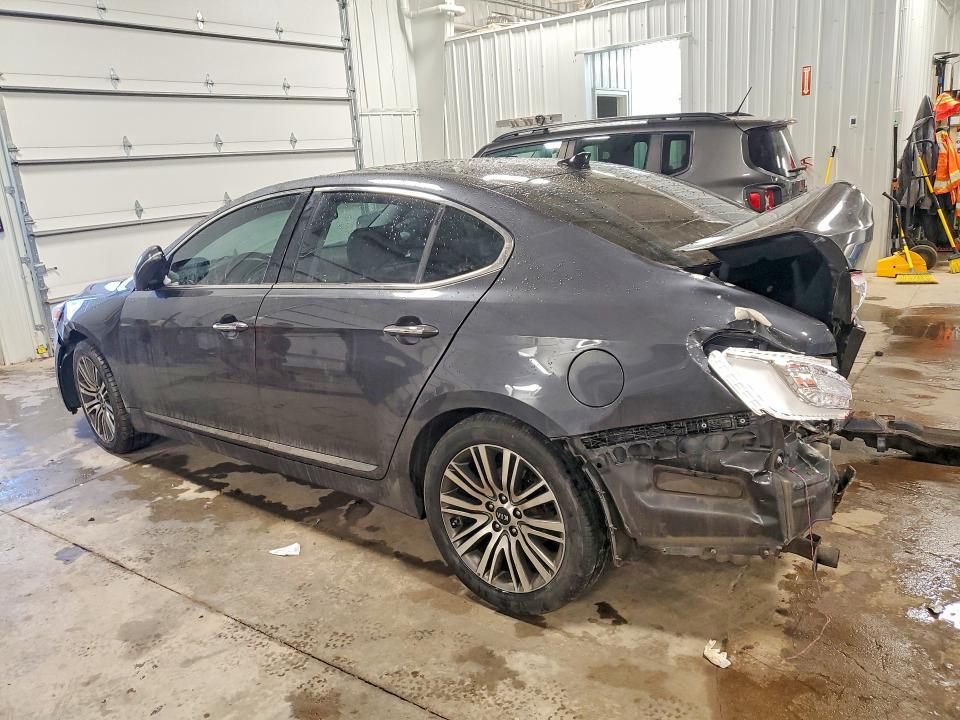 2016 KIA Cadenza Premium