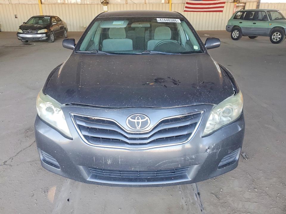 2010 Toyota Camry dx a