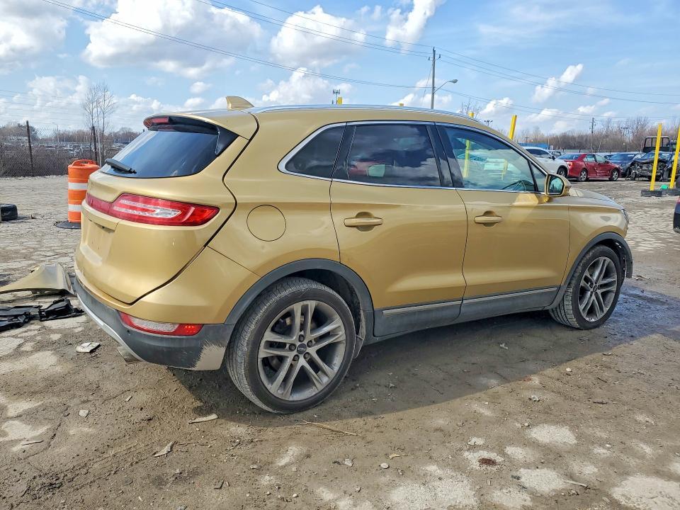 2015 Lincoln Townhouse MKC
