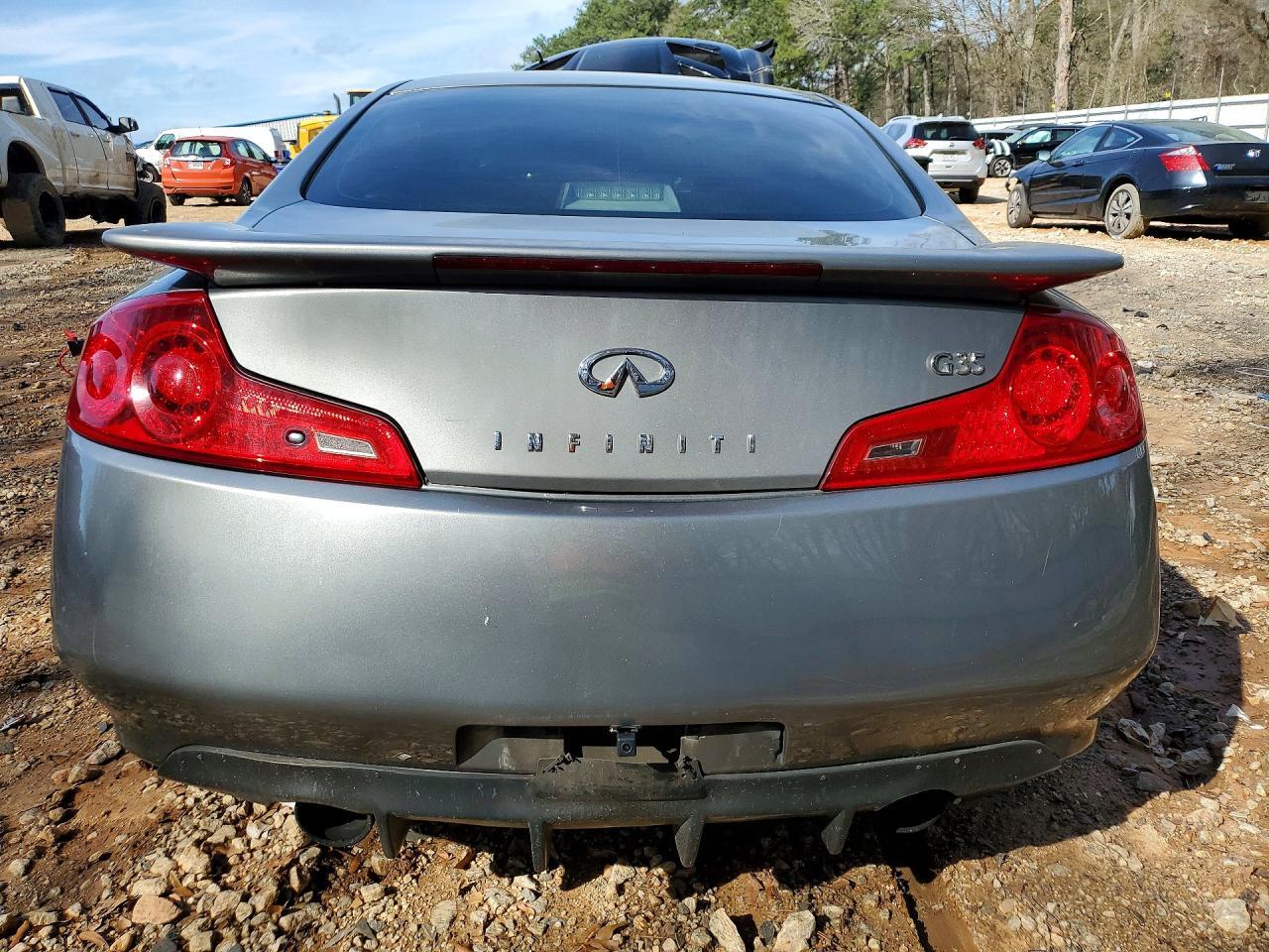 2004 Infiniti G35 Base