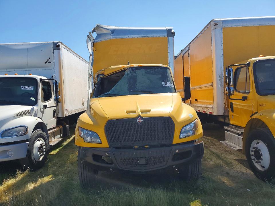2023 International MV607 BOX Truck