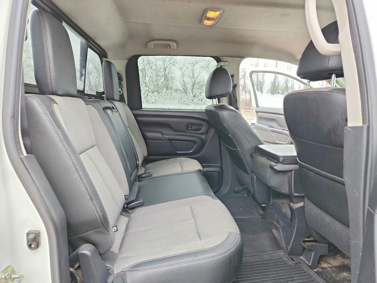 2017 Nissan Titan 2WD 5.6L V8