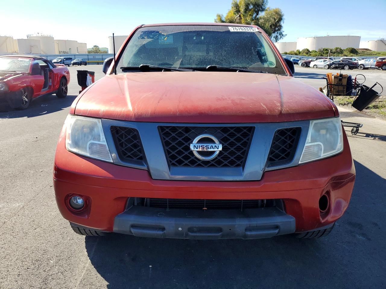 2012 Nissan Frontier sv