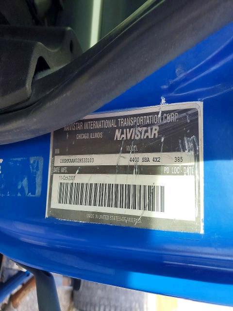 2002 International 4400 Semi Truck