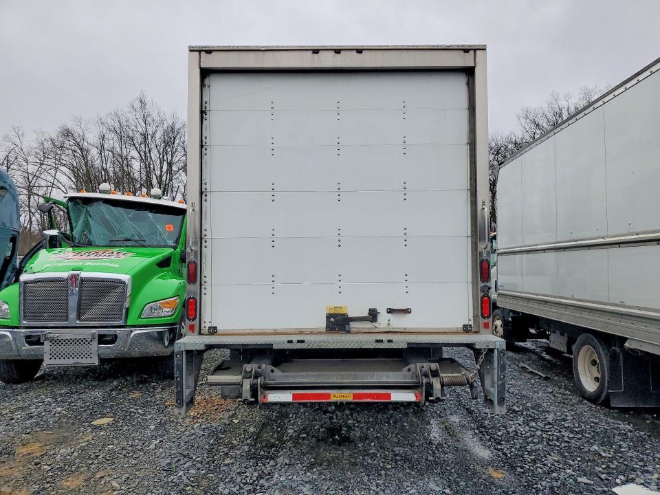 2020 Isuzu Npr hd box Truck