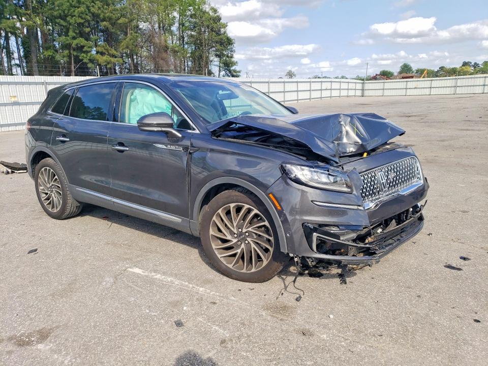 2020 Lincoln Nautilus Reserve