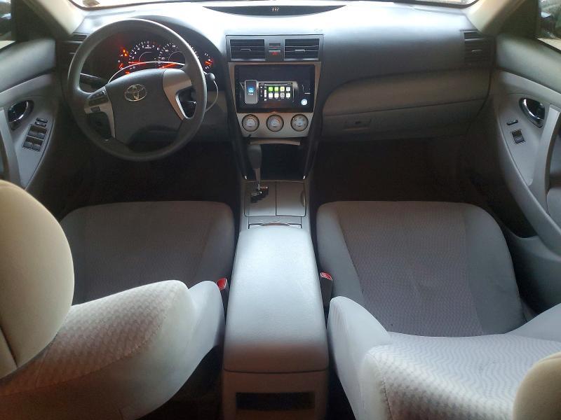 2010 Toyota Camry dx a