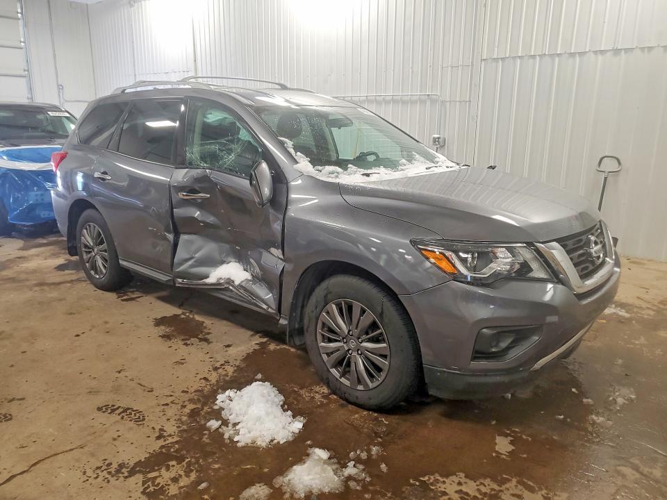2019 Nissan Pathfinder s
