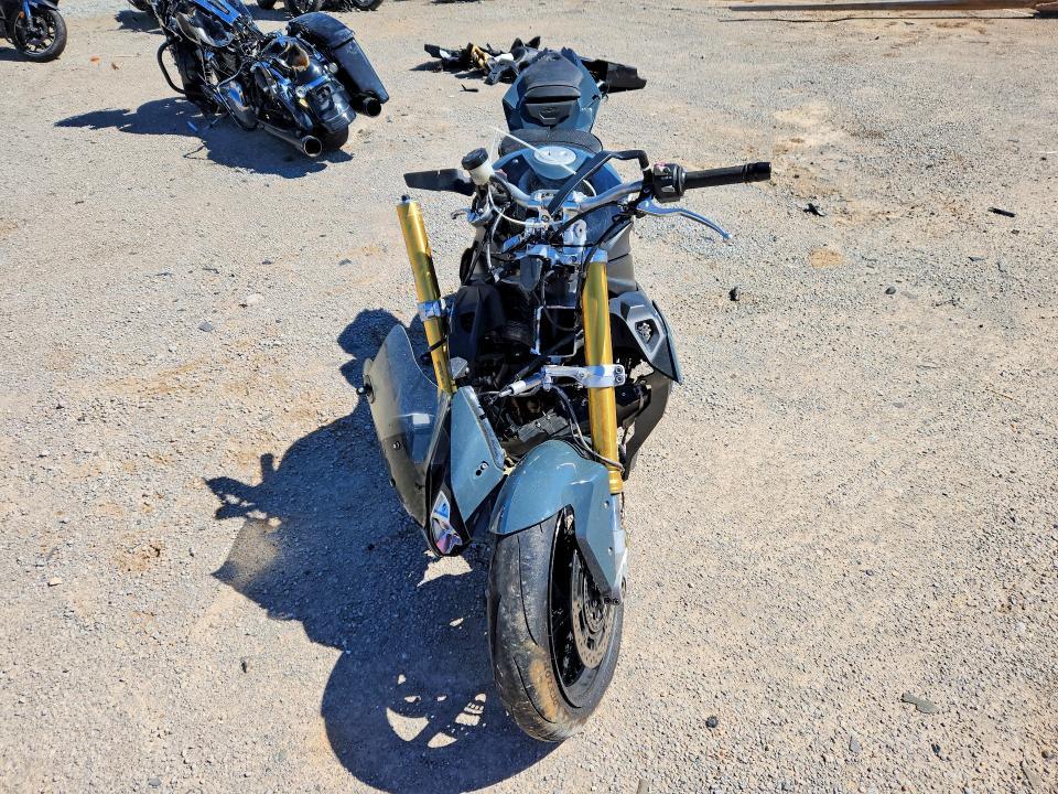 2017 BMW S 1000 r