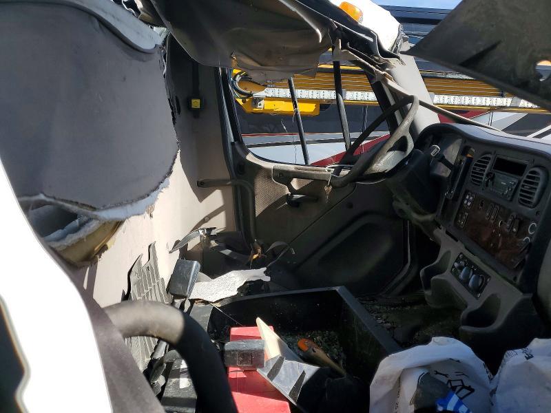 2015 Freightliner M2 106 Medium Duty