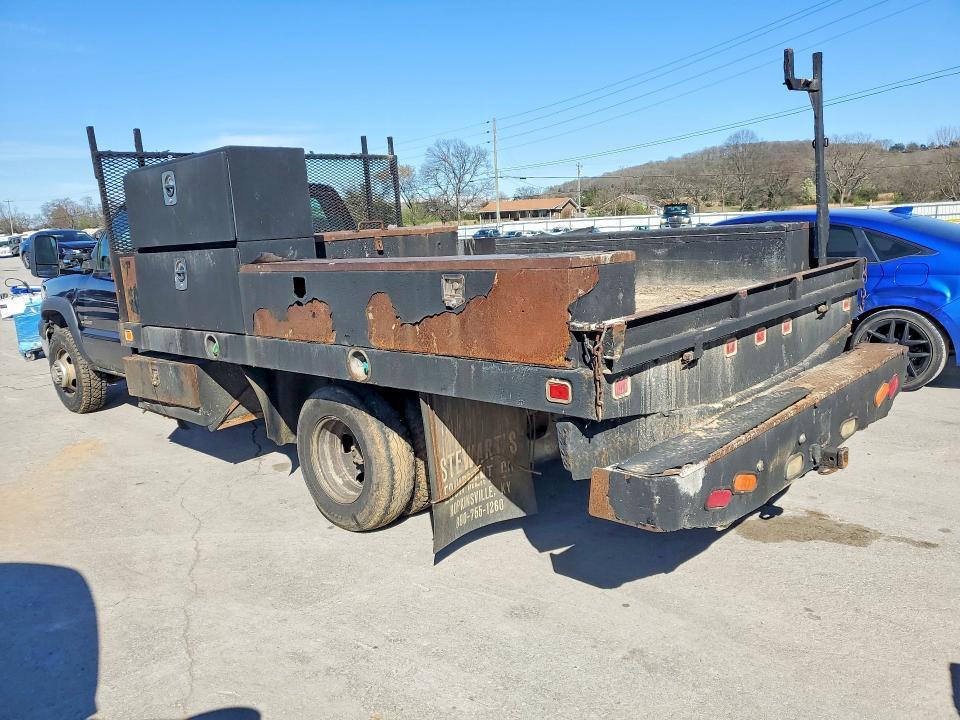 2007 Chev Rolet Silverado Flatbed Truck