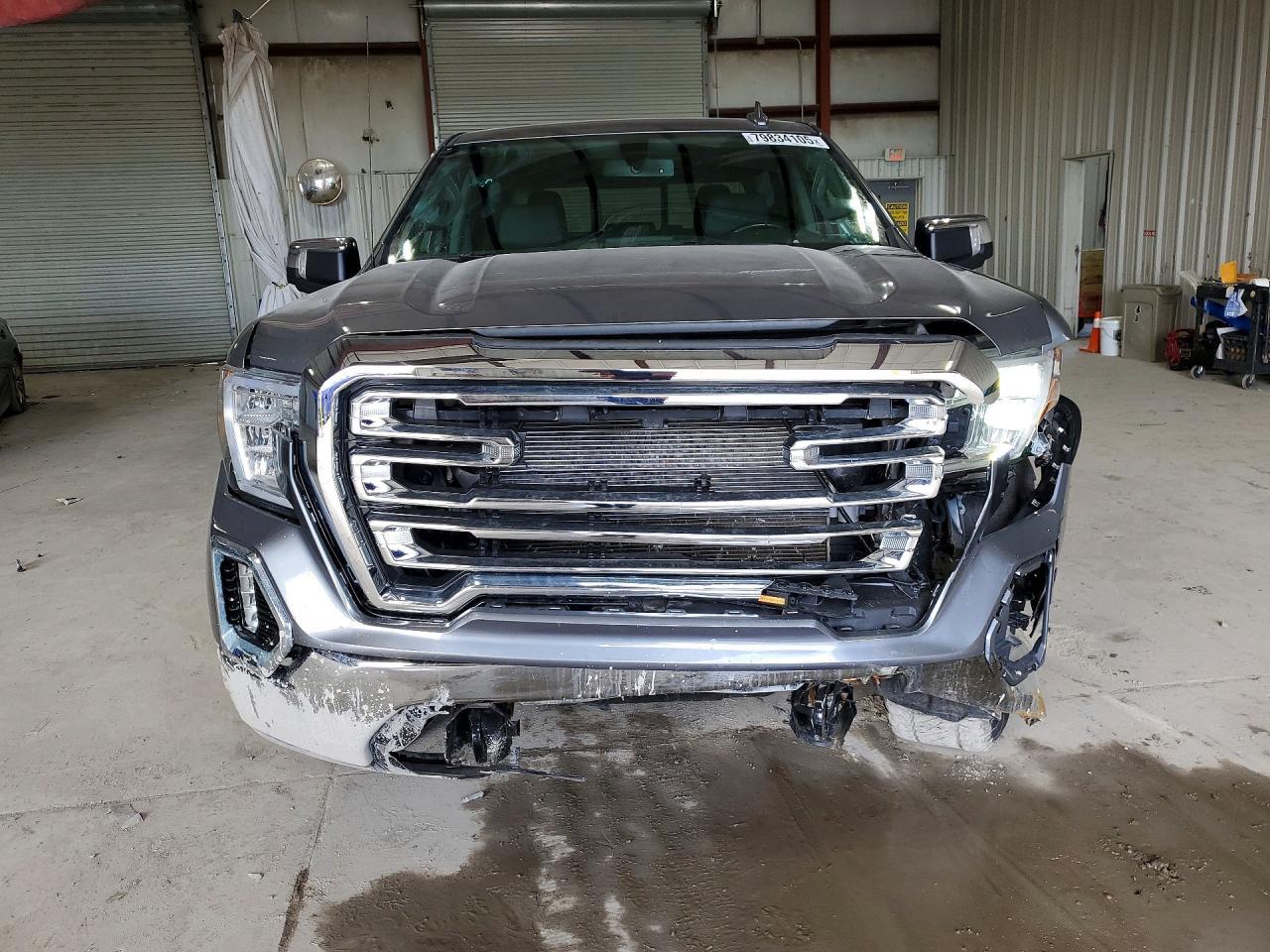 2020 GMC Sierra K1500 SLT