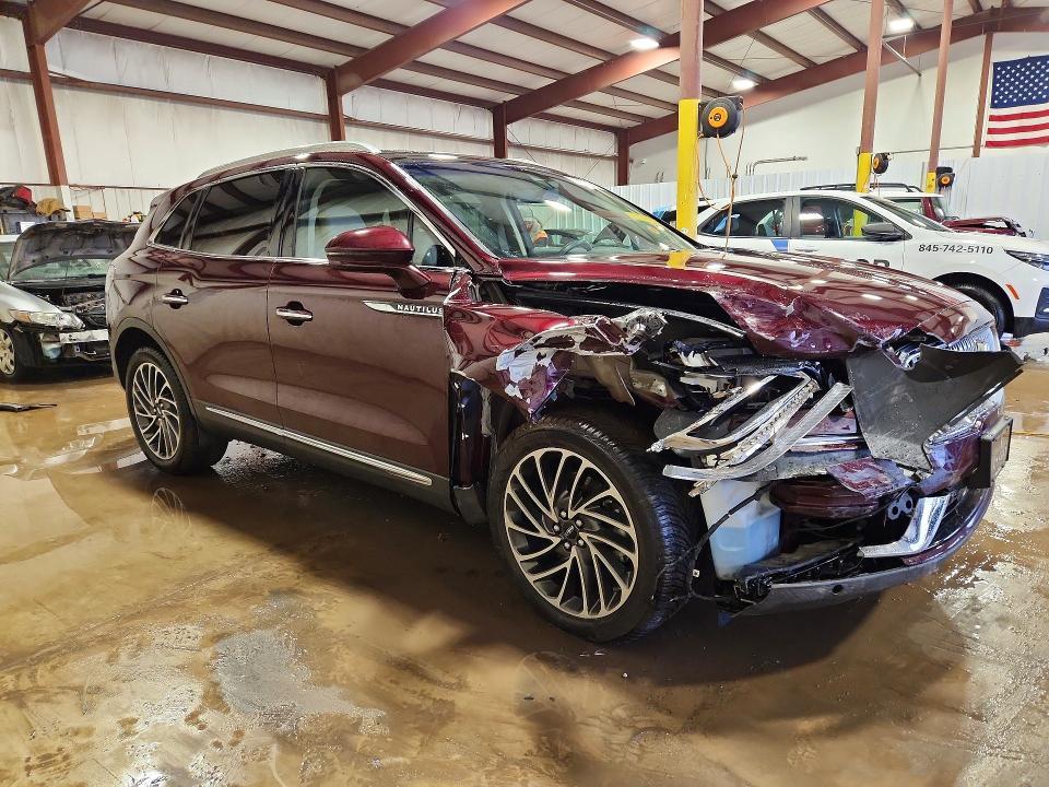 2019 Lincoln Nautilus Reserve